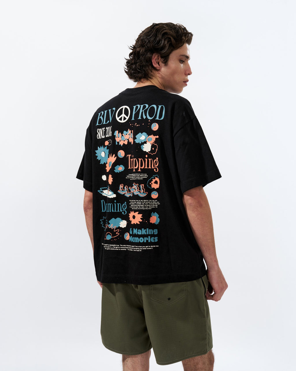 Camiseta Boxy Oversized Dreaming There Preta