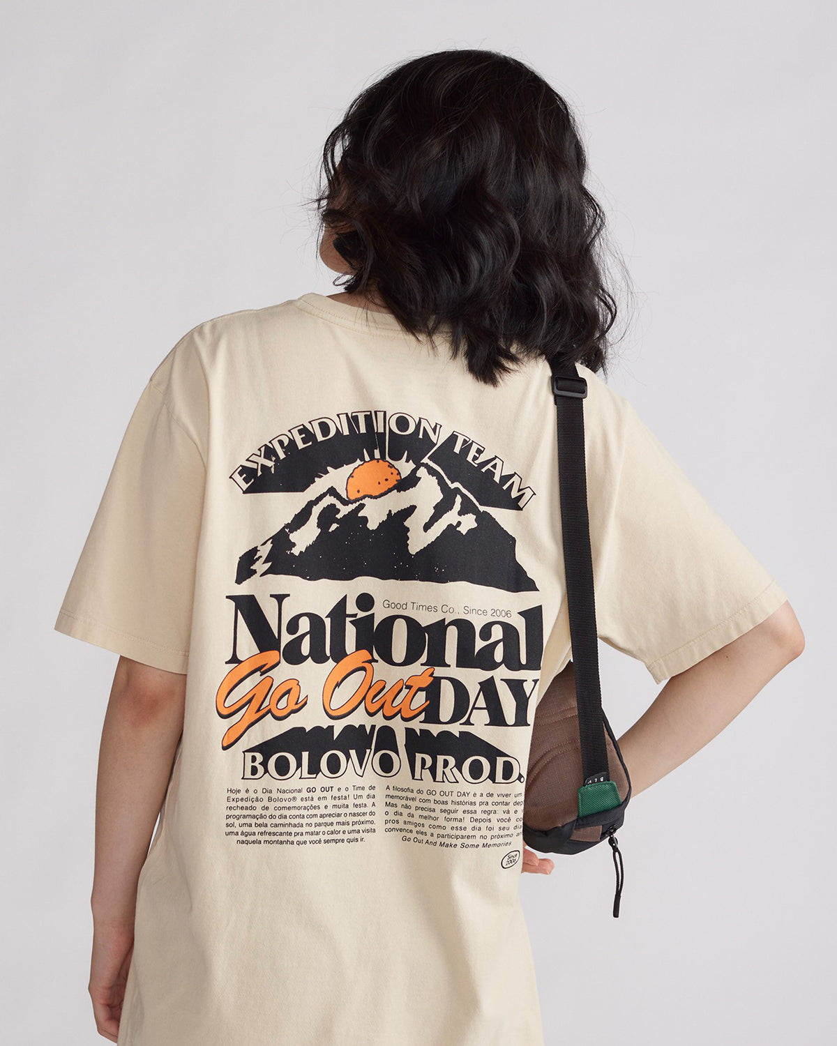 Camiseta National Day Bege