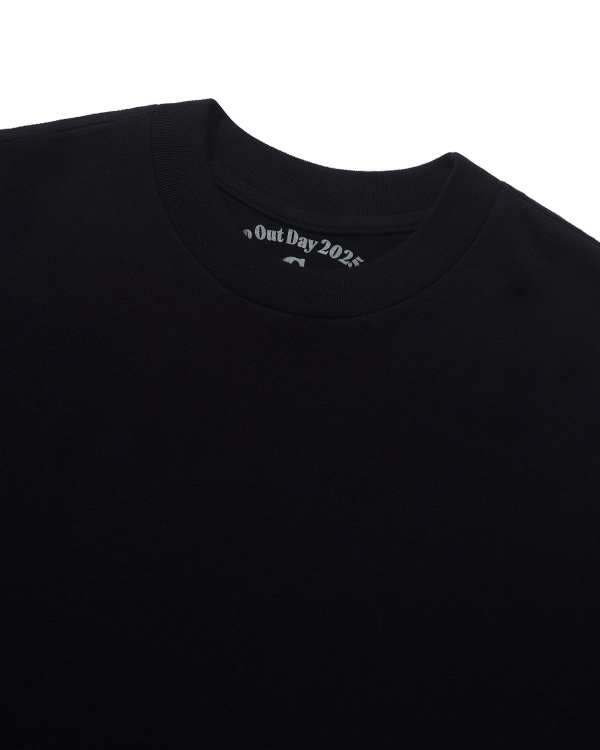 Camiseta Boxy Oversized Go Out Advice Preta