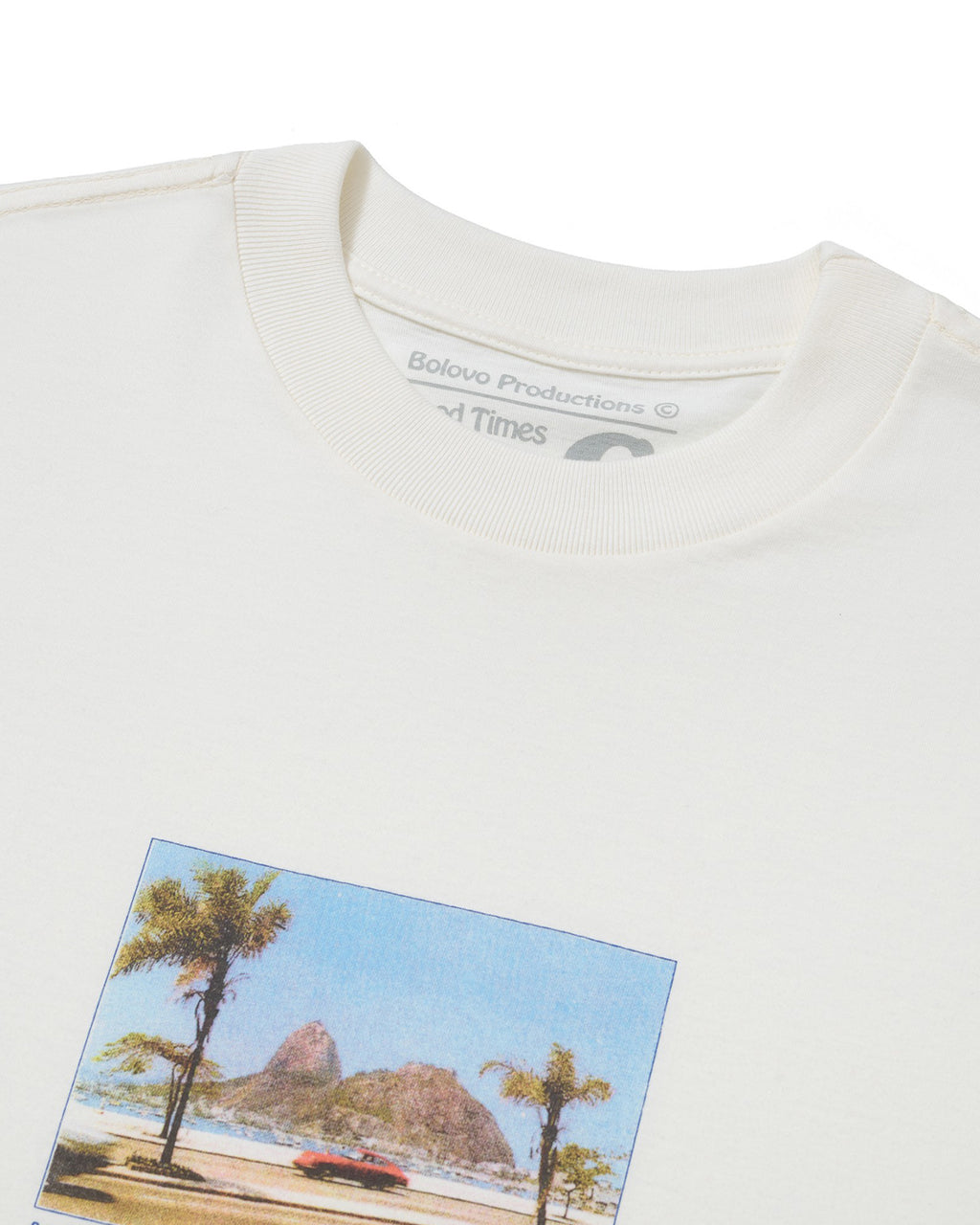Camiseta Saindo Por Aí