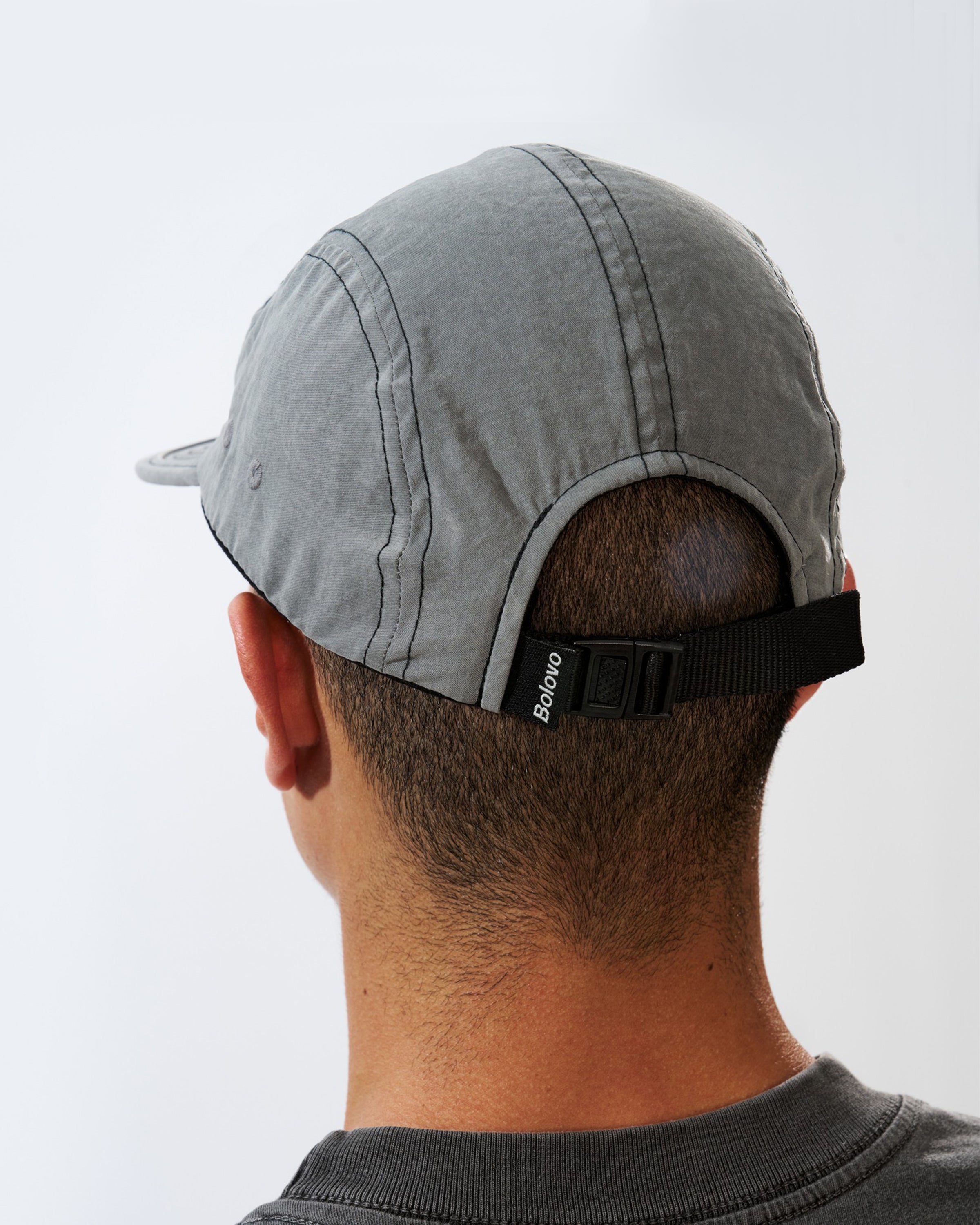 Boné 5 Panel Born To Travel Cinza