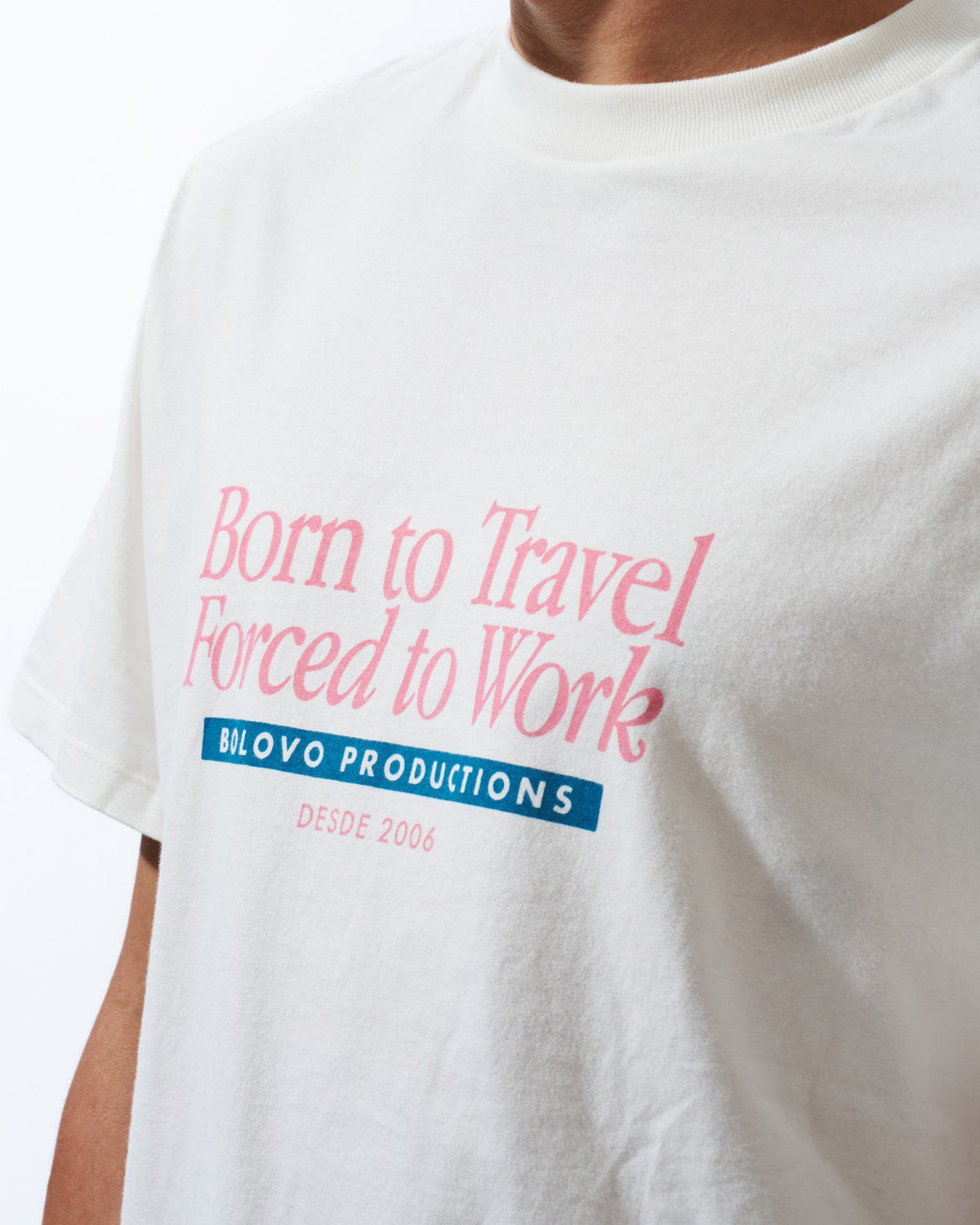 Camiseta Born to Travel Forced To Work Off White