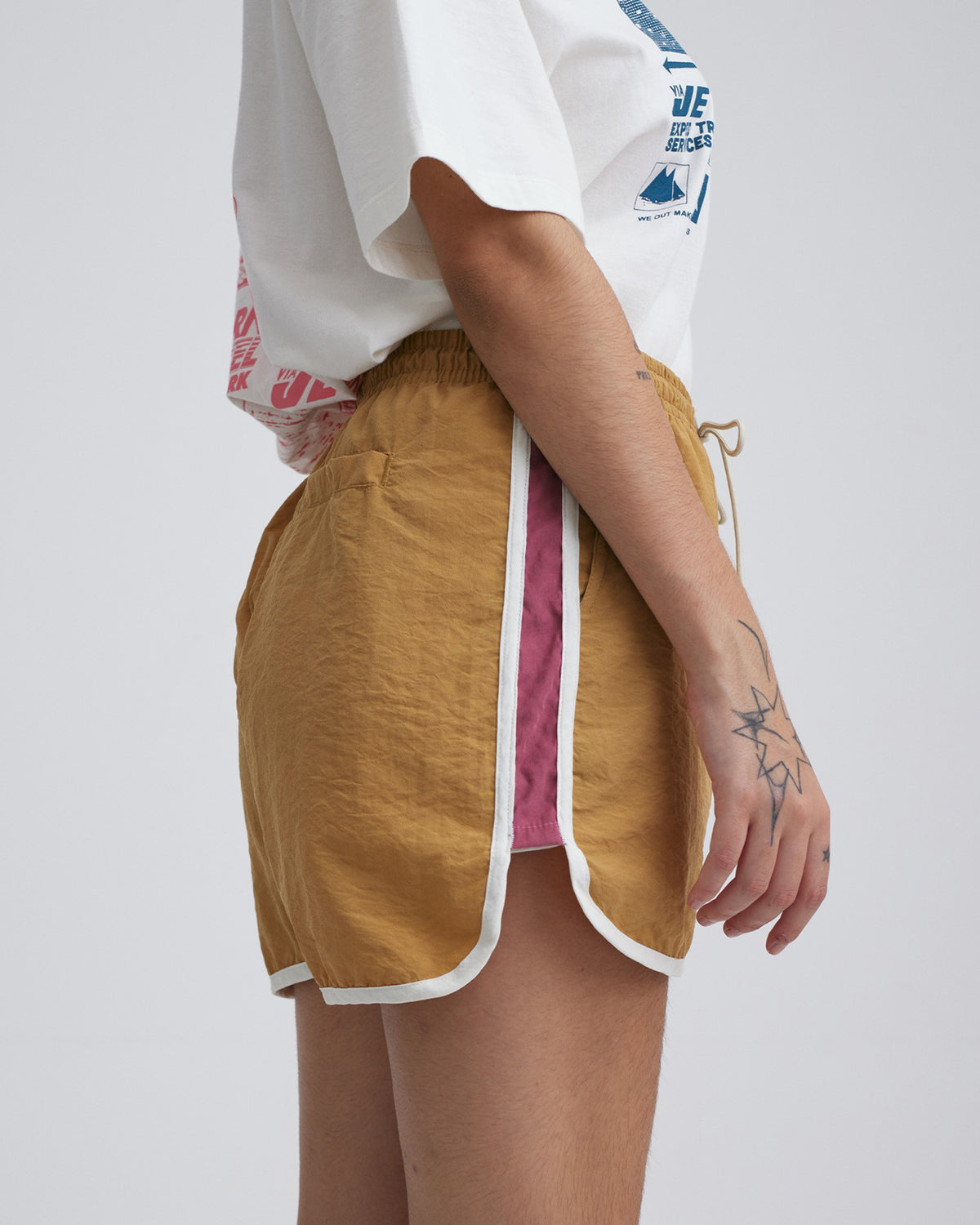 Short Shorts Bege