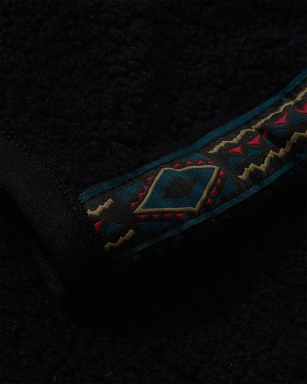 Camp Fleece Magical Trail Preto