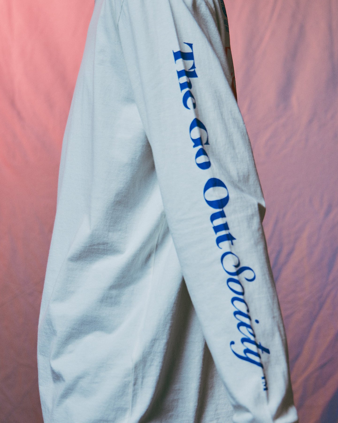 Camiseta Manga Longa Go Out Society Off White